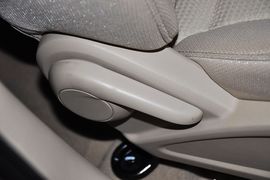 2012款奇瑞A3三厢1.6L