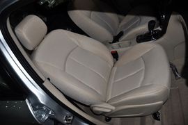 2012款奇瑞A3三厢1.6L