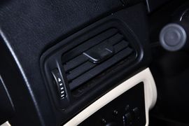 2012款奇瑞A3三厢1.6L