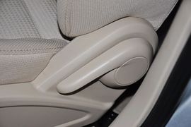 2012款奇瑞A3三厢1.6L