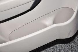 2012款奇瑞A3三厢1.6L