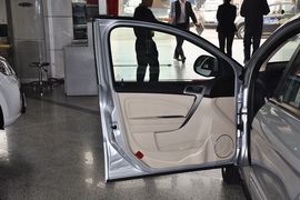 2012款奇瑞A3三厢1.6L