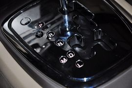 2012款奇瑞A3三厢1.6L