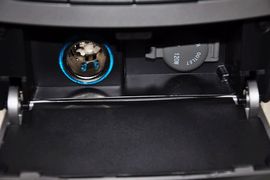 2012款奇瑞A3三厢1.6L