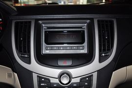 2012款奇瑞A3三厢1.6L