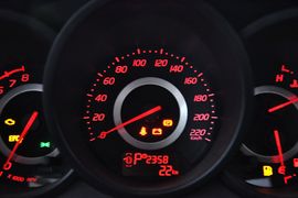 2012款奇瑞A3三厢1.6L