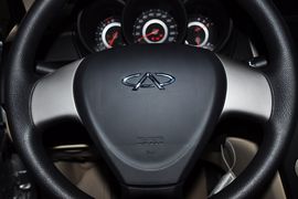 2012款奇瑞A3三厢1.6L