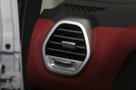 江淮iEV7E发布会现场实拍