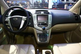 2012款比亚迪S6北京车展实拍