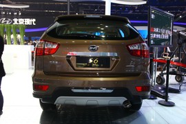 2012款比亚迪S6北京车展实拍