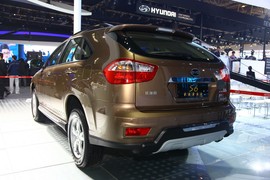 2012款比亚迪S6北京车展实拍