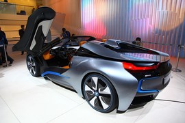 宝马i8