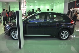 中华骏捷CROSS第二代北京车展实拍