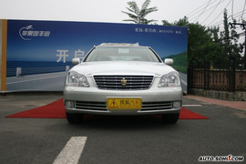 皇冠奥运版外观