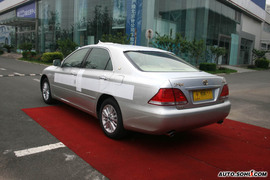 皇冠奥运版外观