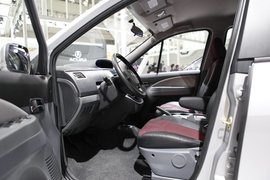 风行景逸LV北京车展实拍