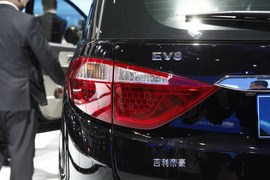 帝豪EV8