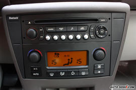 雪铁龙世嘉内饰