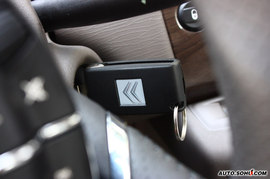 雪铁龙世嘉内饰