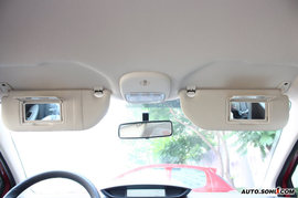 雪铁龙世嘉内饰