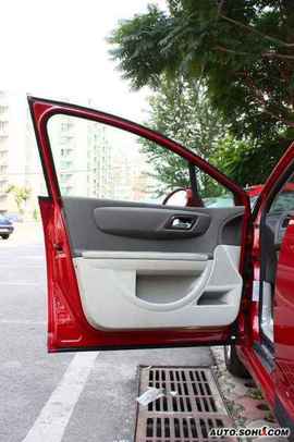 雪铁龙世嘉外观