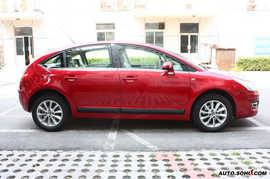 雪铁龙世嘉外观