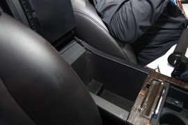 长安RAETON北京车展实拍