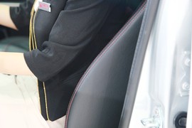 长城哈弗M4北京车展多图详解