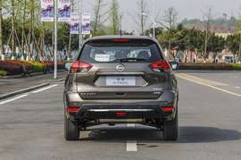 2017款日产奇骏2.5L