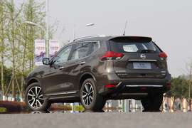 2017款日产奇骏2.5L