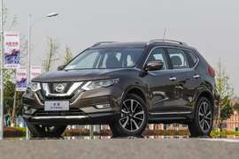 2017款日产奇骏2.5L