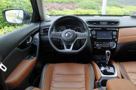 2017款日产奇骏2.5L