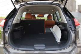 2017款日产奇骏2.5L