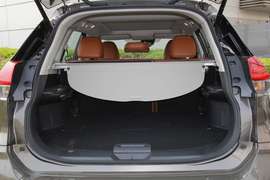 2017款日产奇骏2.5L