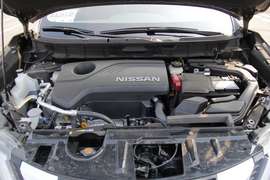 2017款日产奇骏2.5L