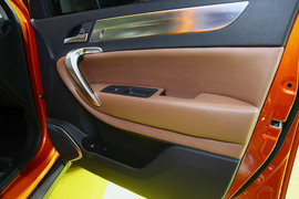 2012款江淮瑞鹰II北京车展实拍