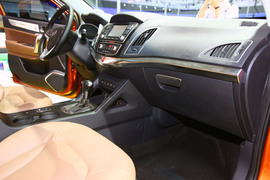 2012款江淮瑞鹰II北京车展实拍