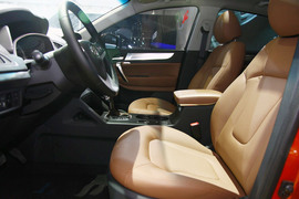 2012款江淮瑞鹰II北京车展实拍