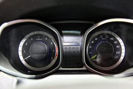 2012款江淮瑞鹰II北京车展实拍