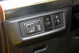 2012款江淮瑞鹰II北京车展实拍