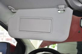 2012款福特福克斯两厢2.0L手自一体豪华运动型