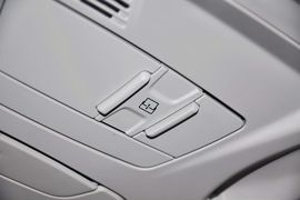 2012款福特福克斯两厢2.0L手自一体豪华运动型