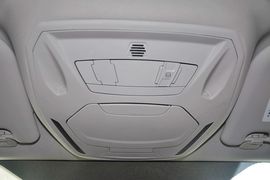 2012款福特福克斯两厢2.0L手自一体豪华运动型