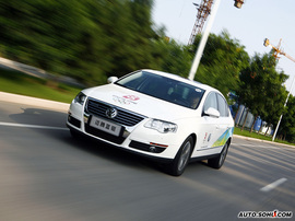 迈腾蓝驱外观图