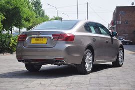 2012款荣威950