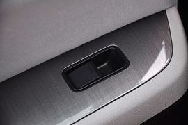 2012款一汽马自达睿翼2.0L精英版