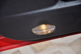 2012款一汽马自达睿翼2.0L精英版