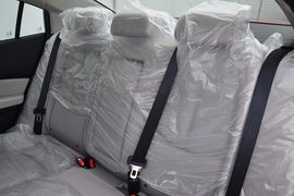 2012款一汽马自达睿翼2.0L精英版