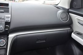 2012款一汽马自达睿翼2.0L精英版