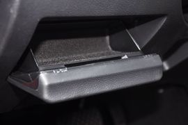 2012款一汽马自达睿翼2.0L精英版